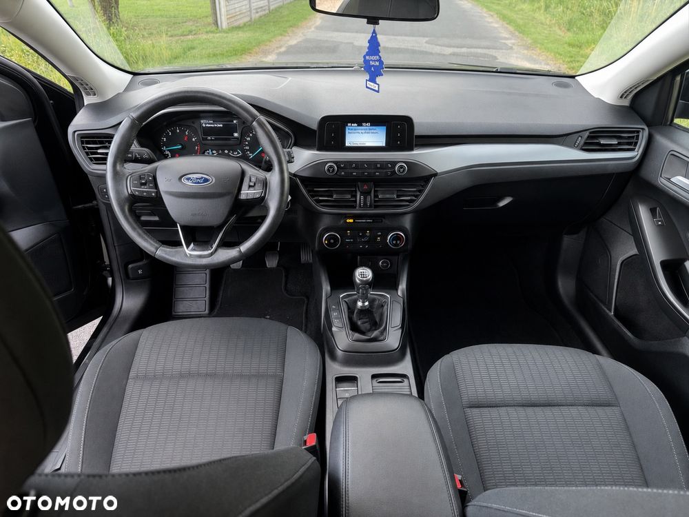 Ford Focus 1.0 EcoBoost Trend Edition Business - 5