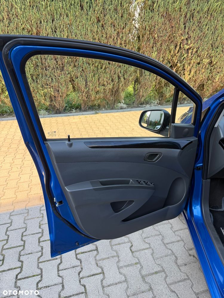 Chevrolet Spark - 17