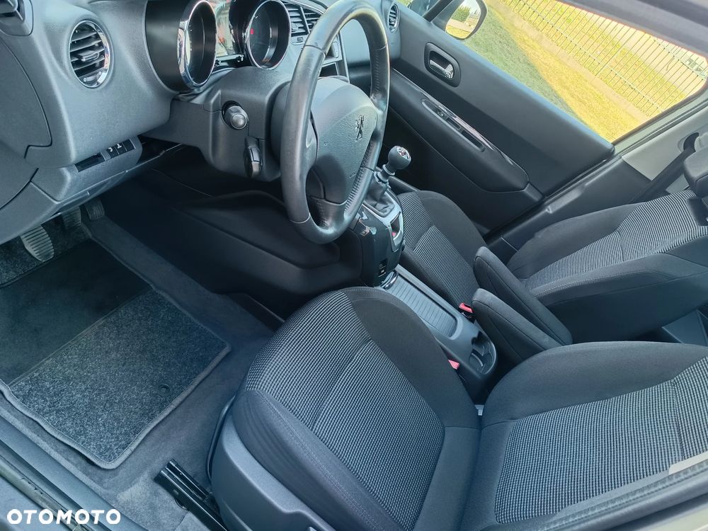 Peugeot 5008 1.6 HDi Premium - 13