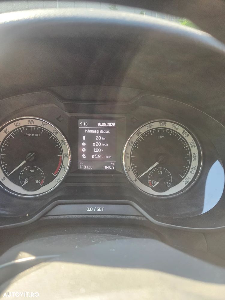 Skoda Octavia 2.0 TDI DSG Style - 12