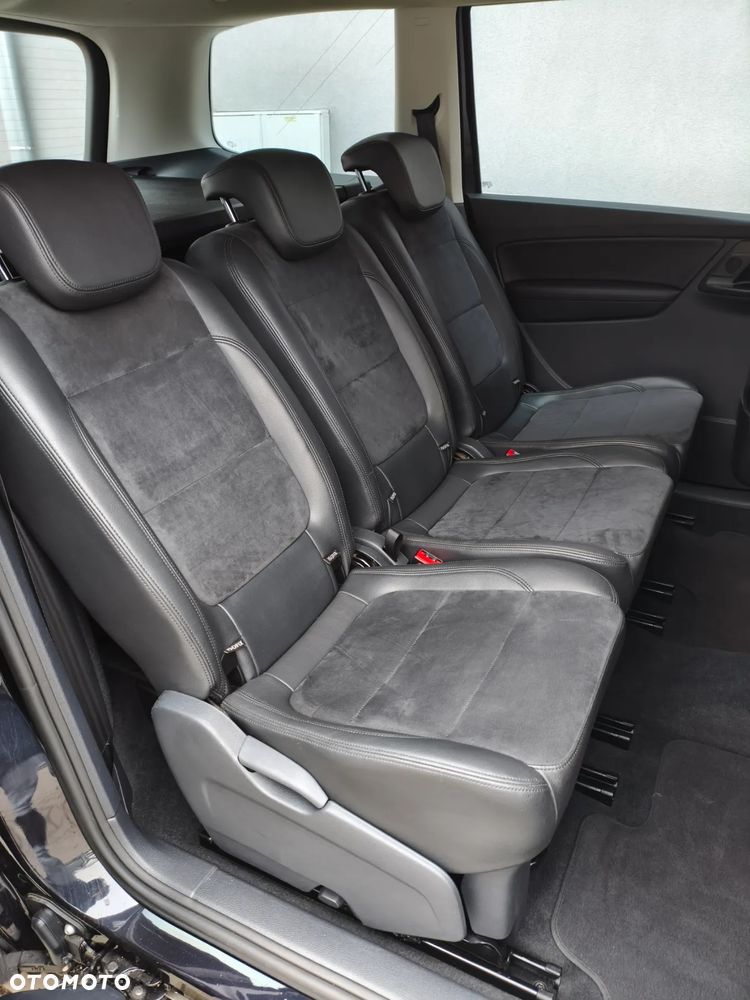 Volkswagen Sharan 2.0 TDI 4MOTION Blue Motion Life - 16