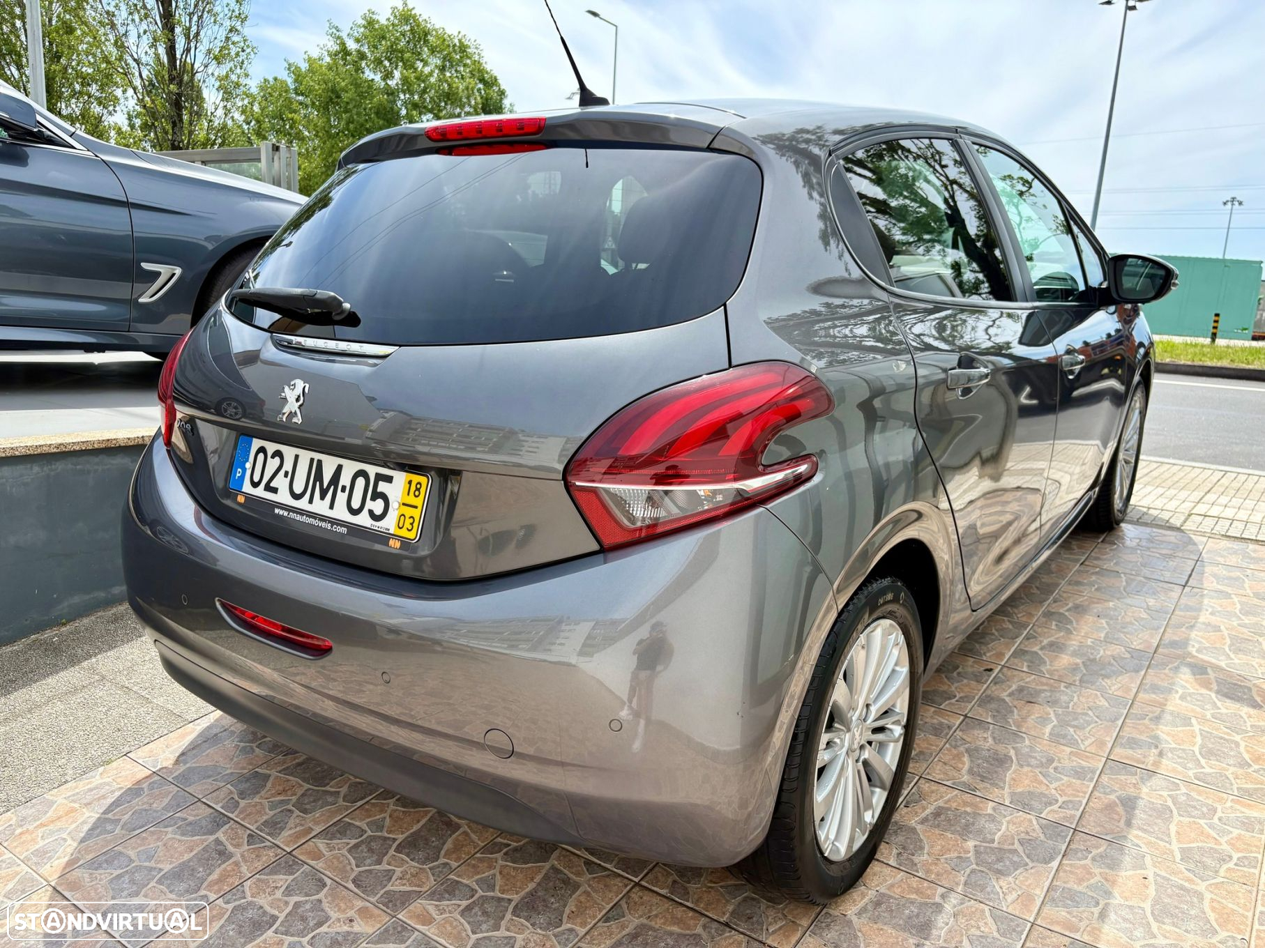 Peugeot 208 1.2 PureTech Style - 3
