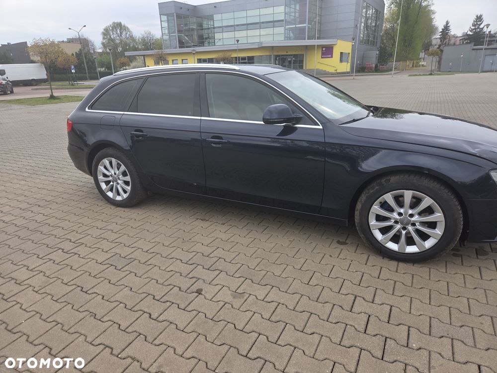 Audi A4 Avant - 1