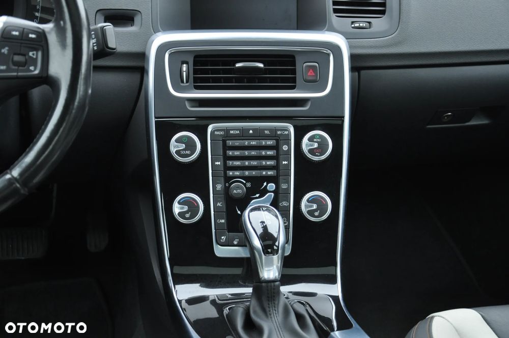 Volvo S60 T5 AWD Summum - 18