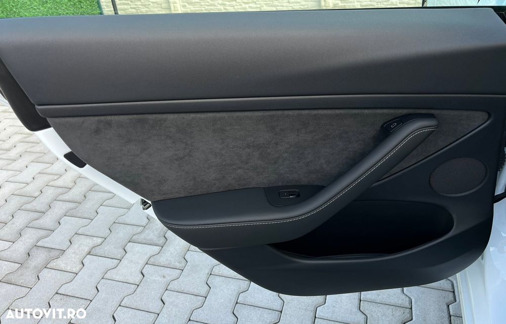 Tesla Model 3 Standard Reichweite Plus Hinterradantrieb - 22
