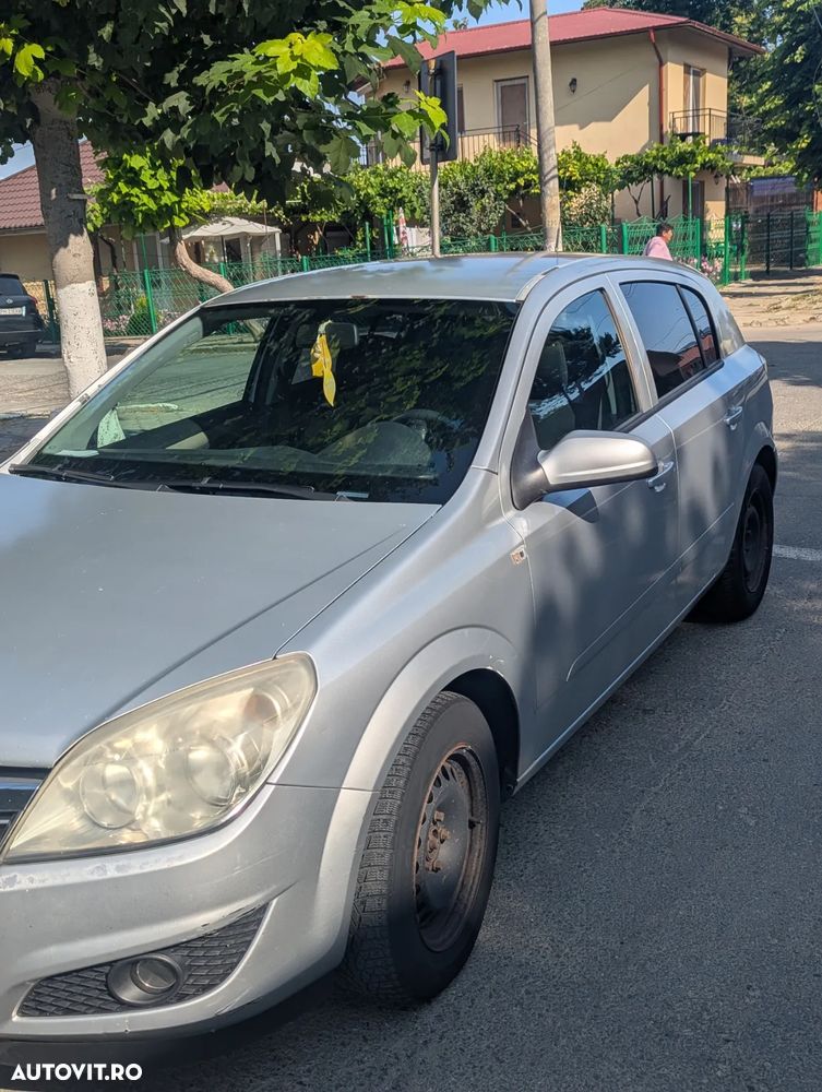 Opel Astra - 1