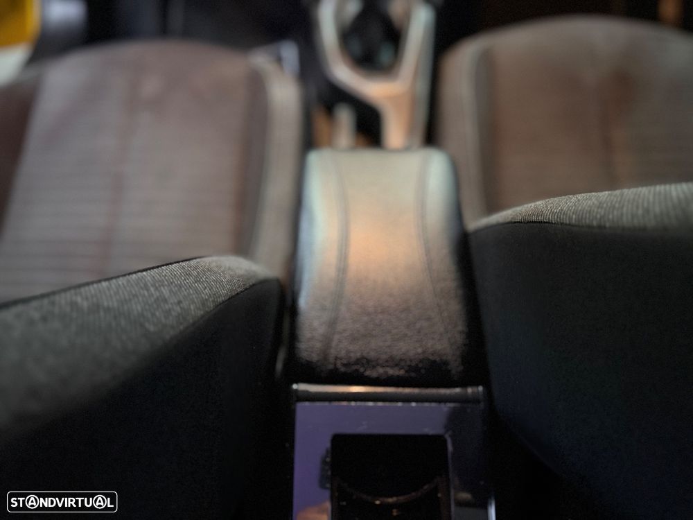 Peugeot 208 PureTech 75 Active Pack - 17