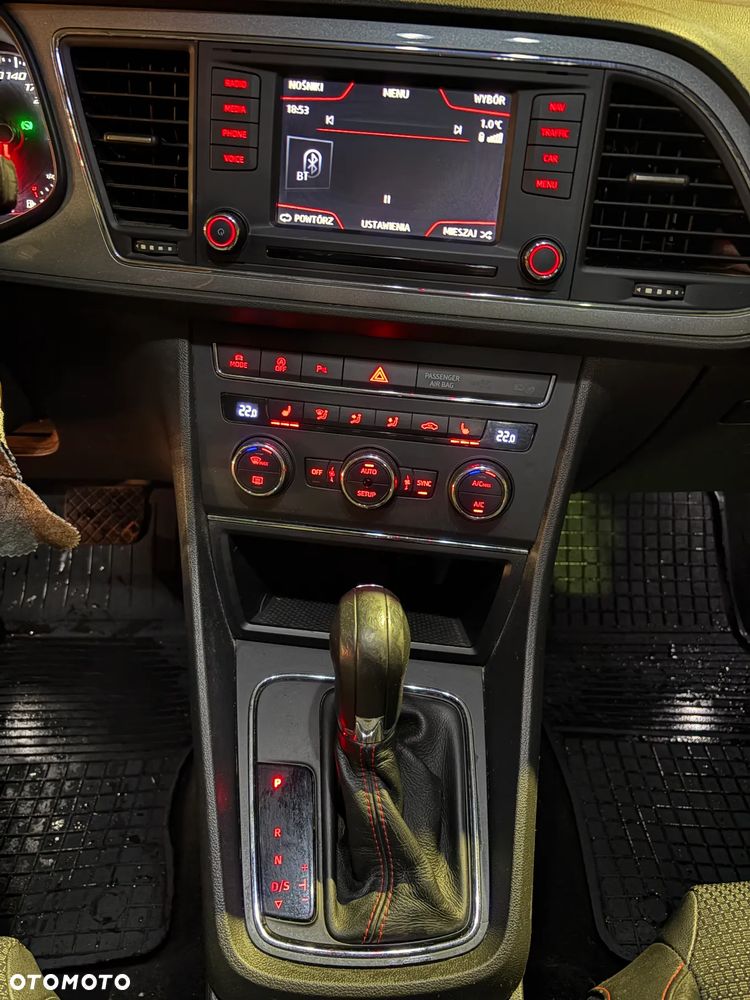 Seat Leon 2.0 TDI DPF Start&Stop DSG FR - 8