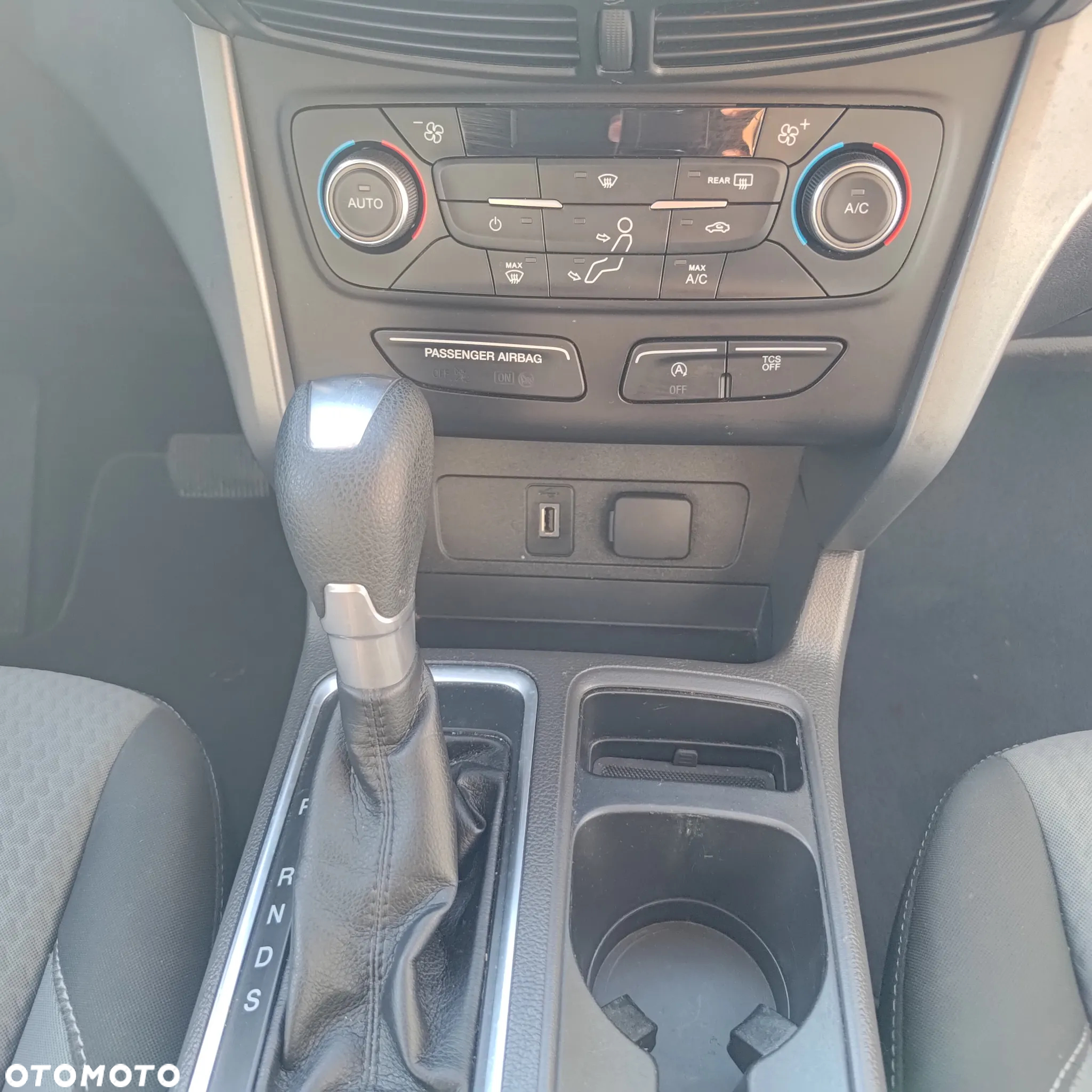 Ford Escape 1.5 EcoBoost AWD SE - 15