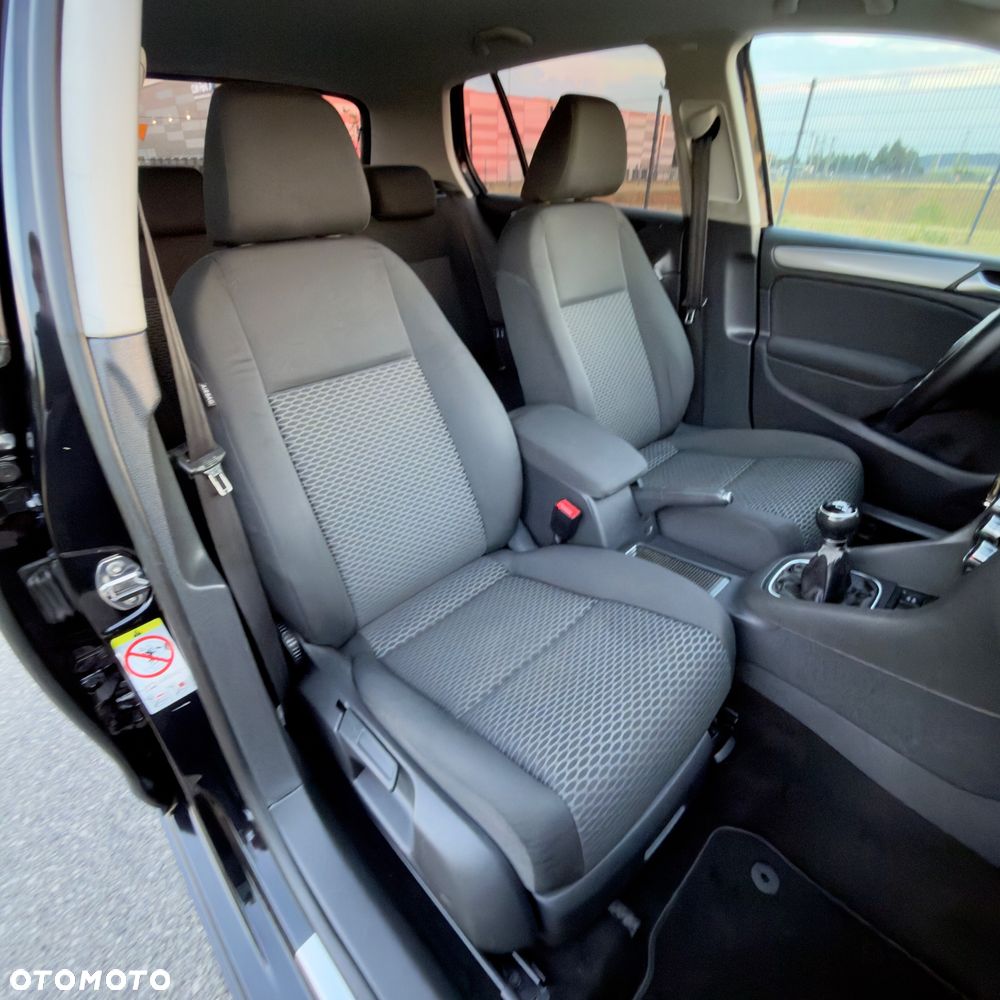 Volkswagen Golf 1.6 Comfortline - 21