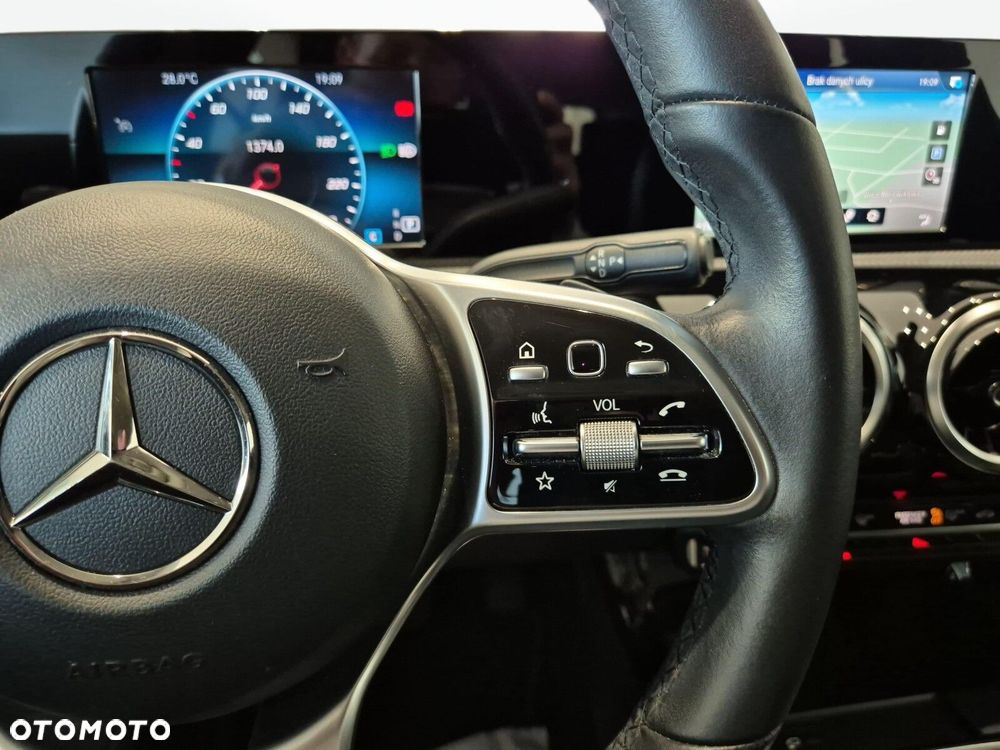 Mercedes-Benz CLA - 18