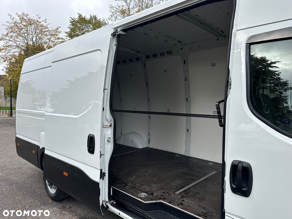 Iveco 35S16 - 27