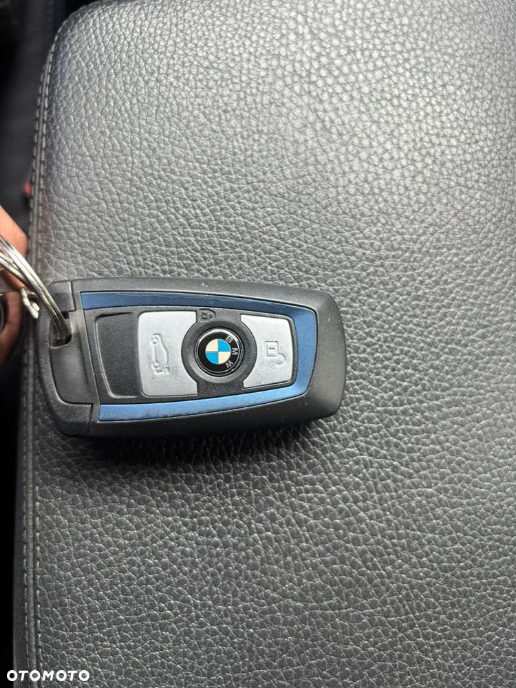BMW Seria 3 320d xDrive - 8