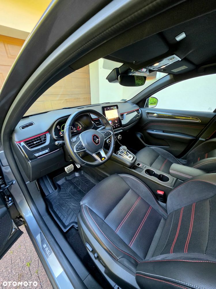 Renault Arkana 1.6 E-TECH R.S Line MMT - 18