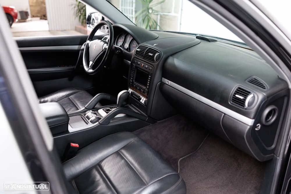 Porsche Cayenne Tiptronic S - 5