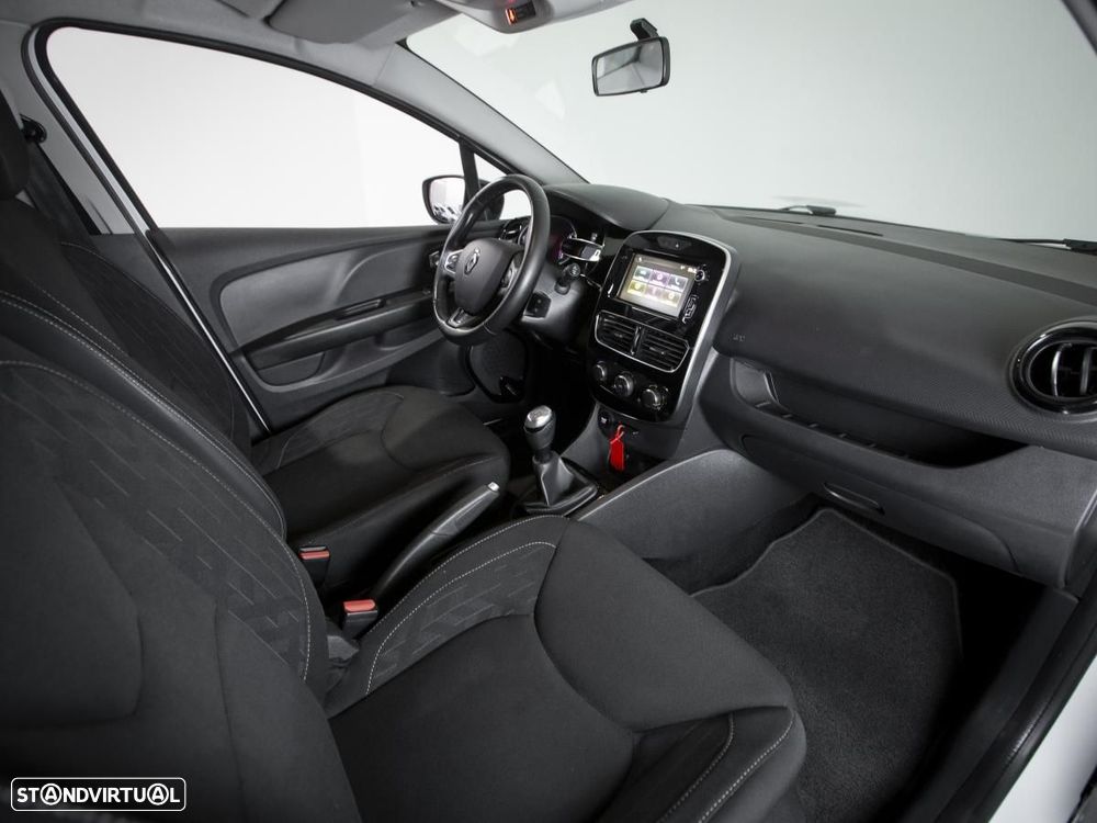 Renault Clio Sport Tourer 0.9 TCe Limited - 10