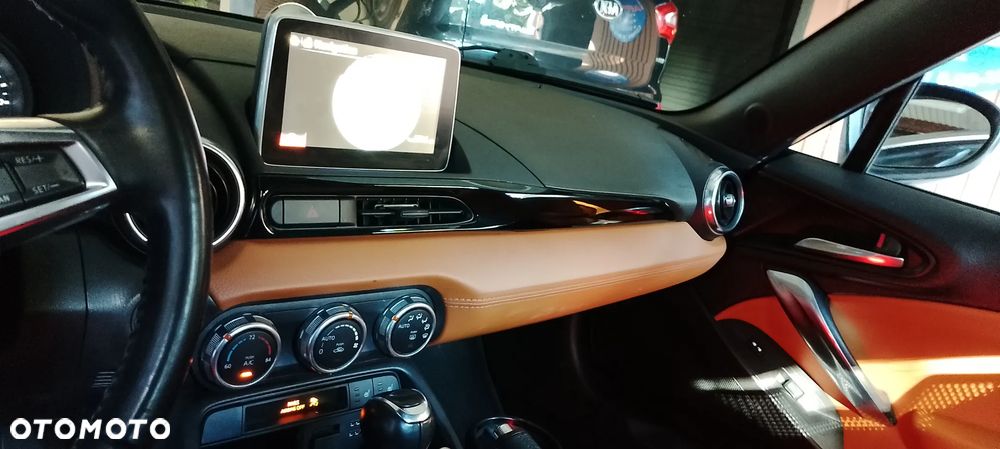 Fiat 124 Spider 1.4 MultiAir Lusso - 31