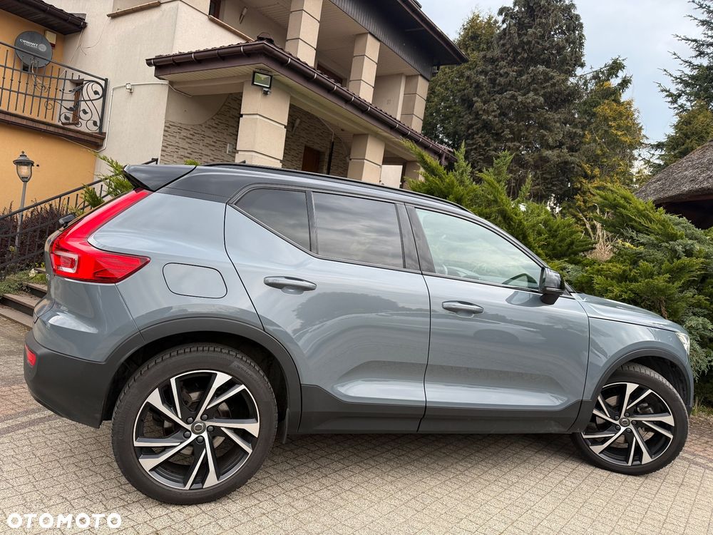 Volvo XC 40 B4 B DKG Ultra Dark - 26
