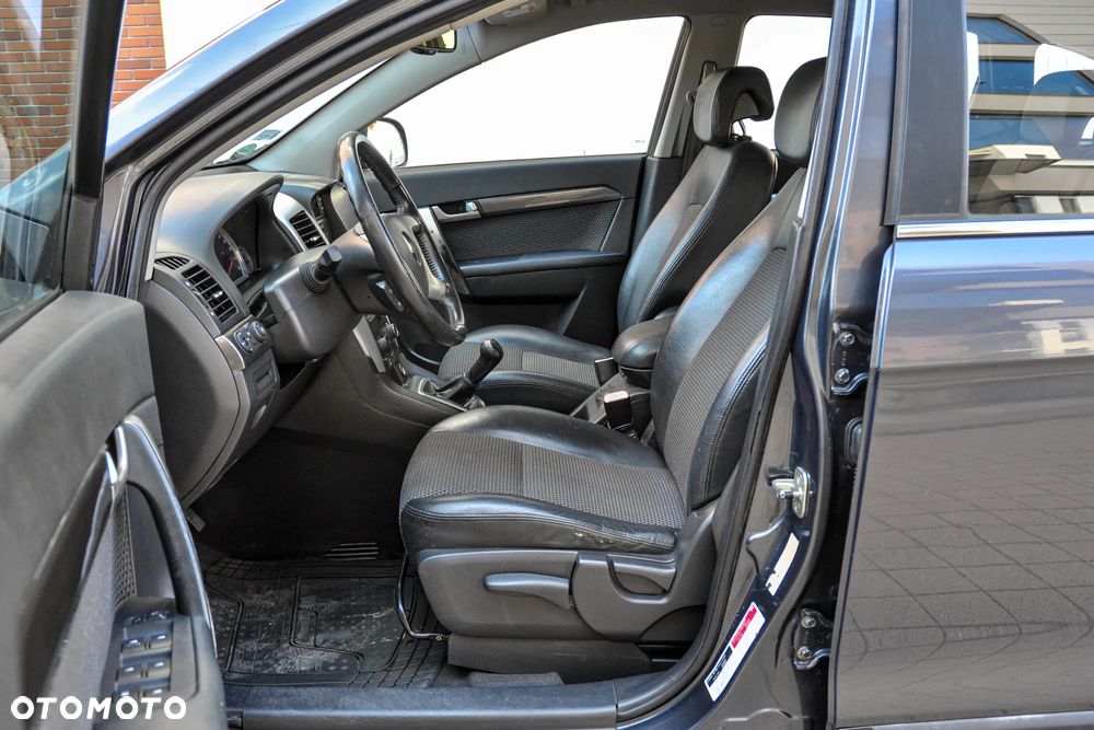 Chevrolet Captiva 2.4 2WD 7 Sitzer LS - 7