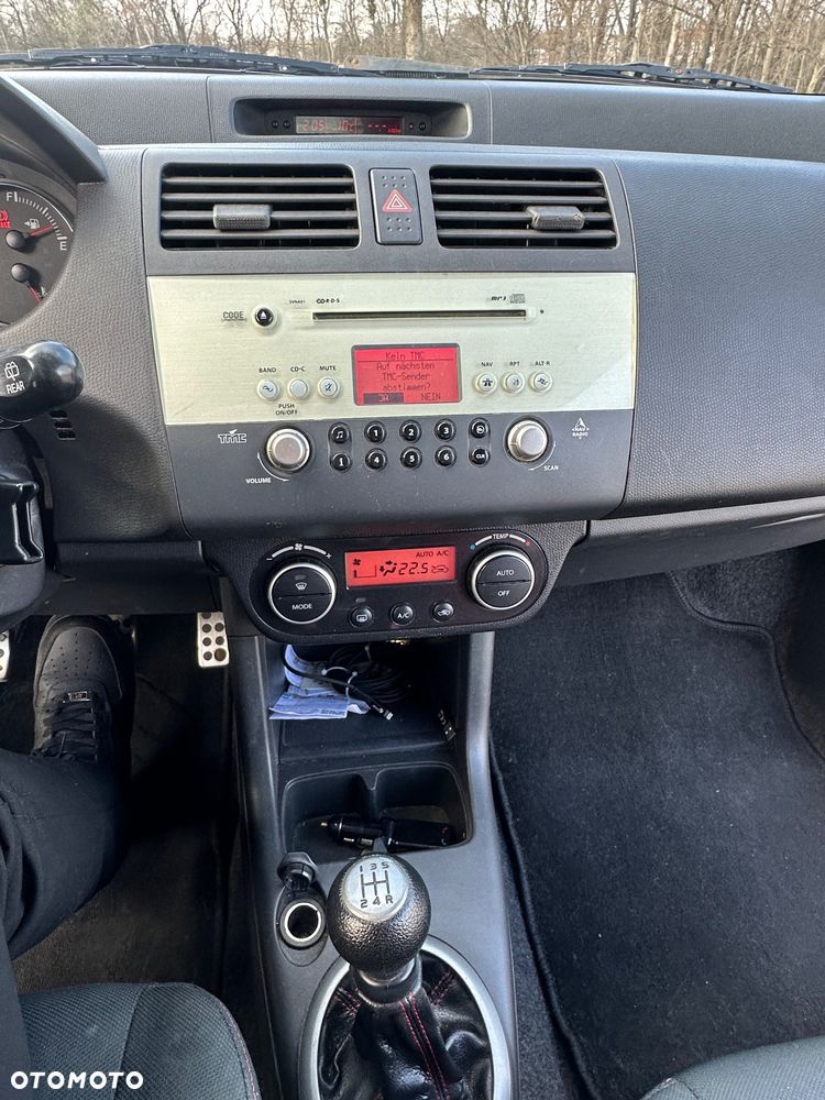 Suzuki Swift 1.6 Sport - 11