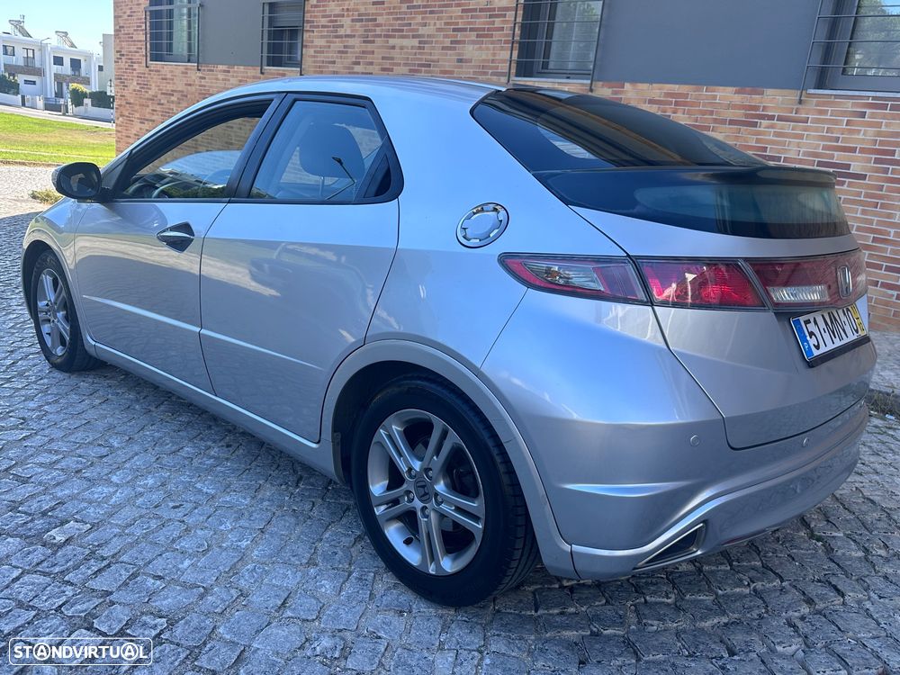 Honda Civic 1.4 i-VTEC Sport Edition - 3