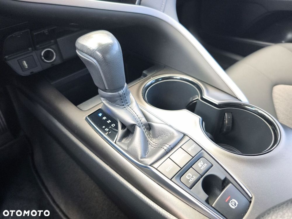 Toyota Camry 2.5 Hybrid Comfort CVT - 20