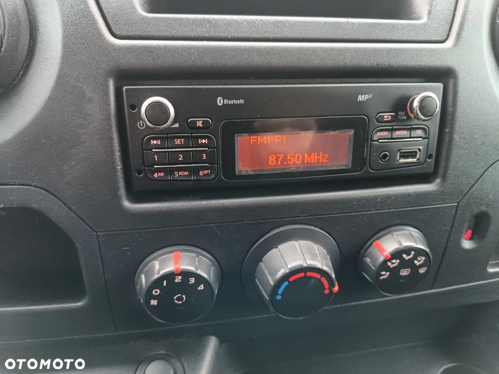 Renault Master 2.3 diesel 125kM 2015 rok 3.5T UDOKUMENTOWANY ORGINALNY PRZEBIEG, STAN BARDZO DOBRY!!! - 29