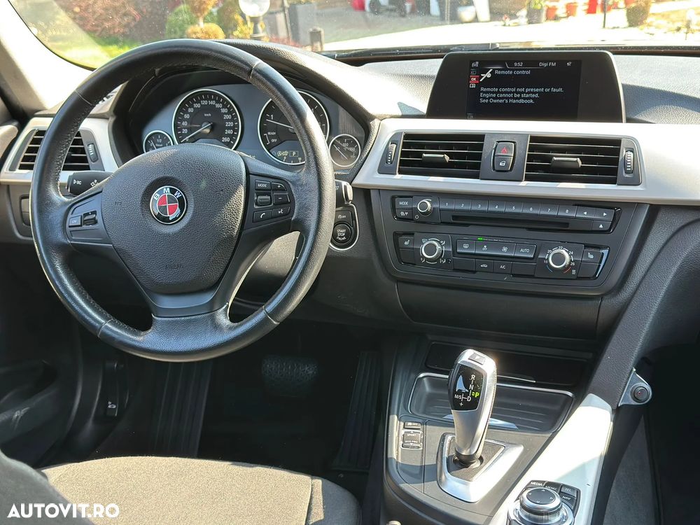 BMW Seria 3 318d Aut. - 17