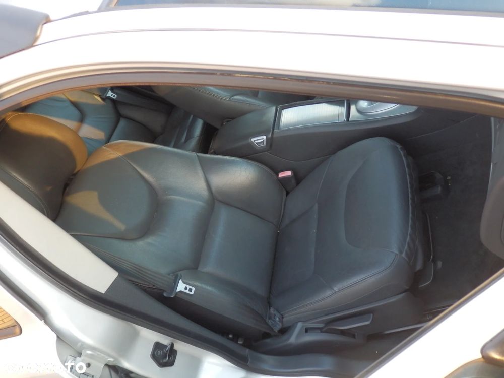 Volvo V70 2.4 Comfort - 11