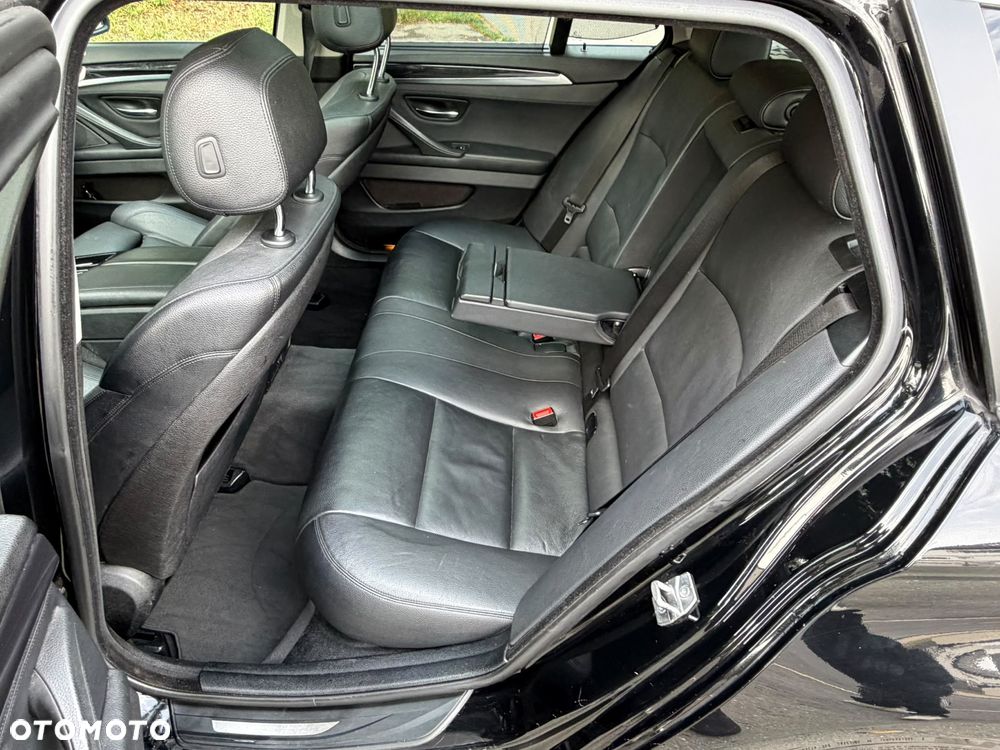 BMW Seria 5 525d xDrive Modern Line - 6