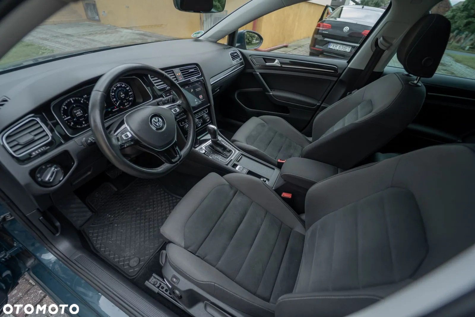 Volkswagen Golf 2.0 TDI SCR DSG Highline - 40