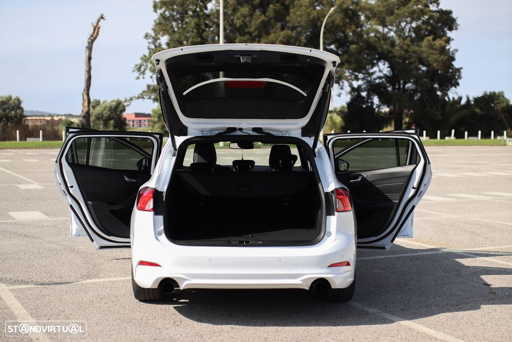 Ford Focus SW 2.3 EcoBoost ST3 - 10