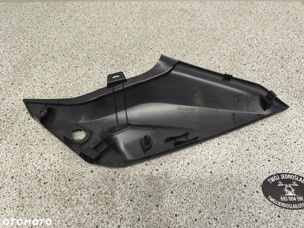 Owiewka, osłona lewa, bok, boczek, wypełnienie lewe Triumph Trident 660 2022 - 8