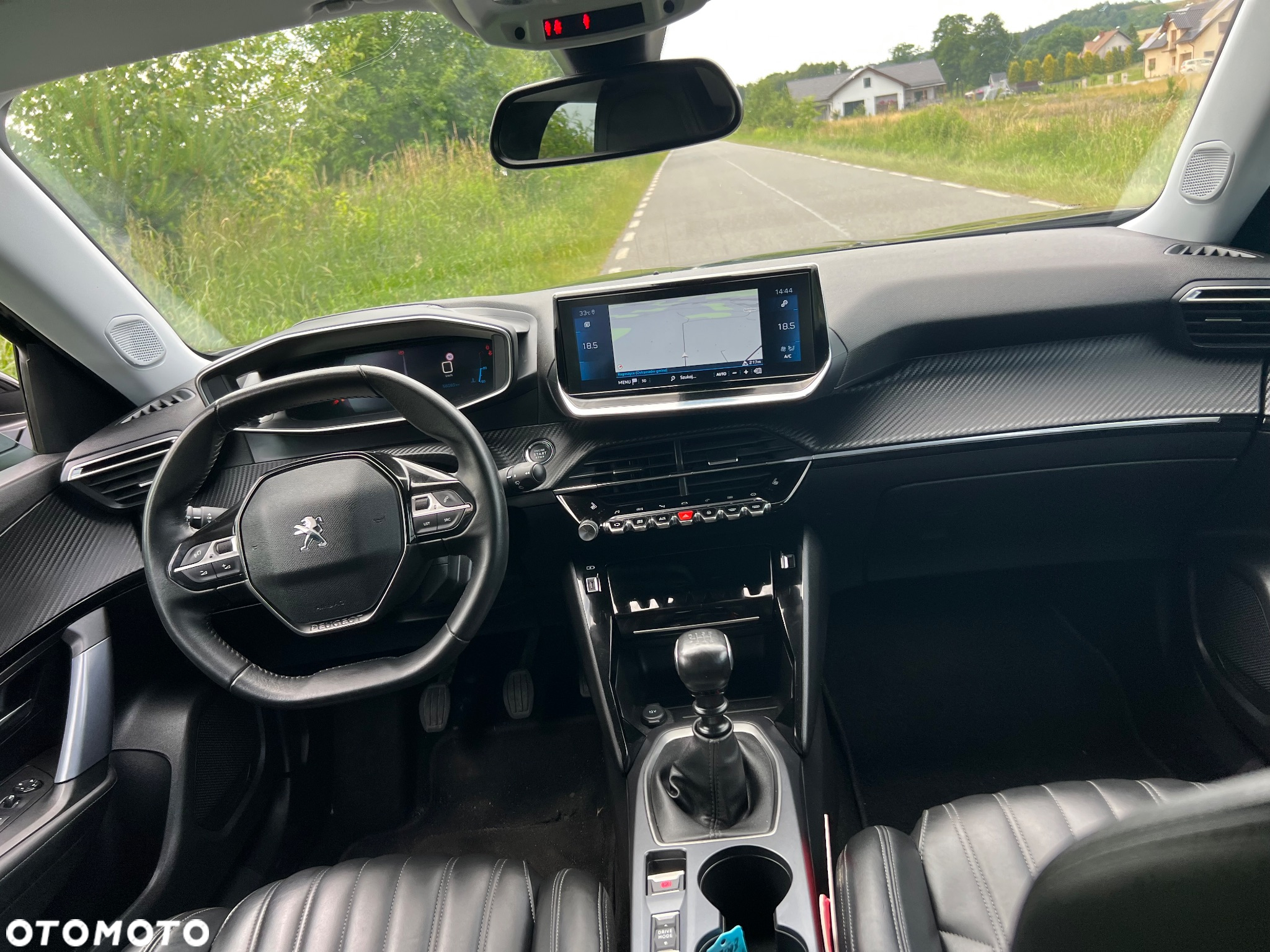 Peugeot 2008 PureTech 100 Stop&Start Allure Pack - 28