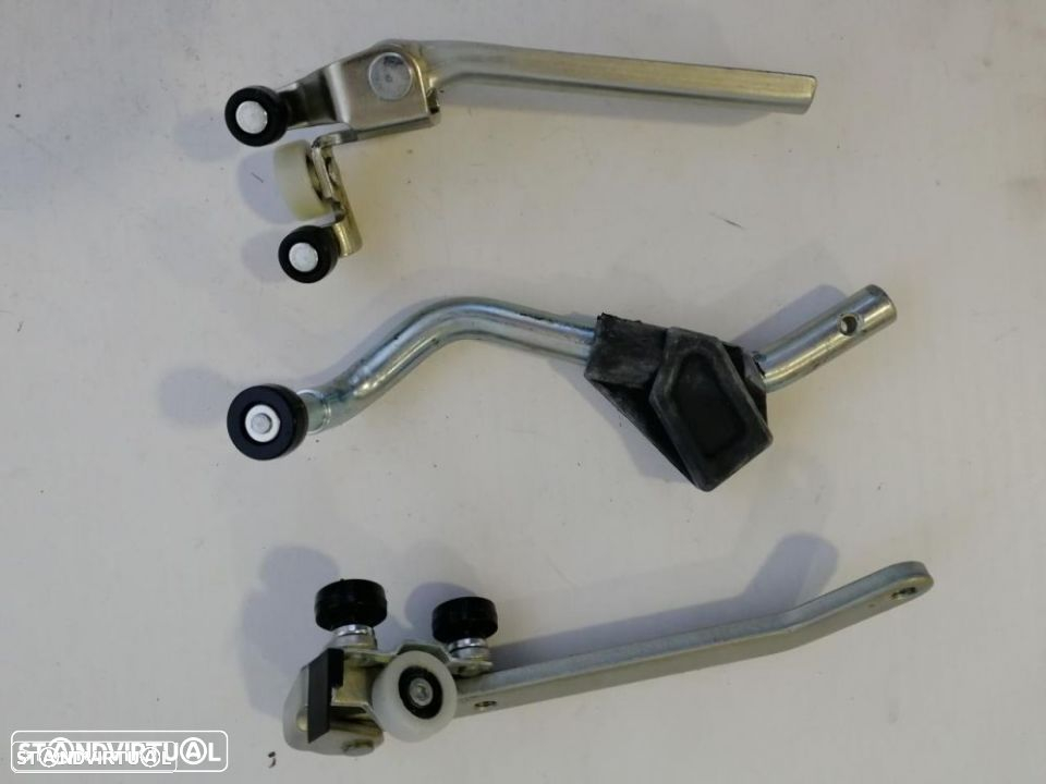 Roletes rodizio dobradiça porta lateral iveco daily 1999 a 2005(novo) - 2