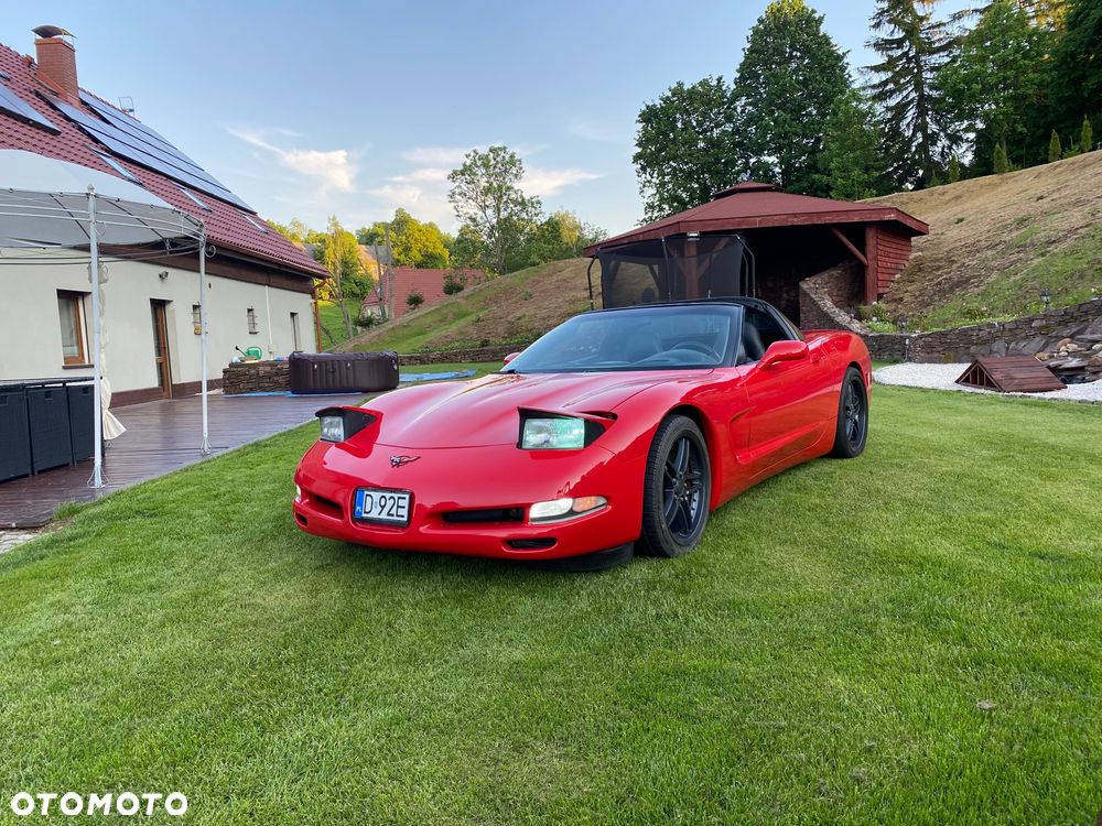 Chevrolet Corvette - 10