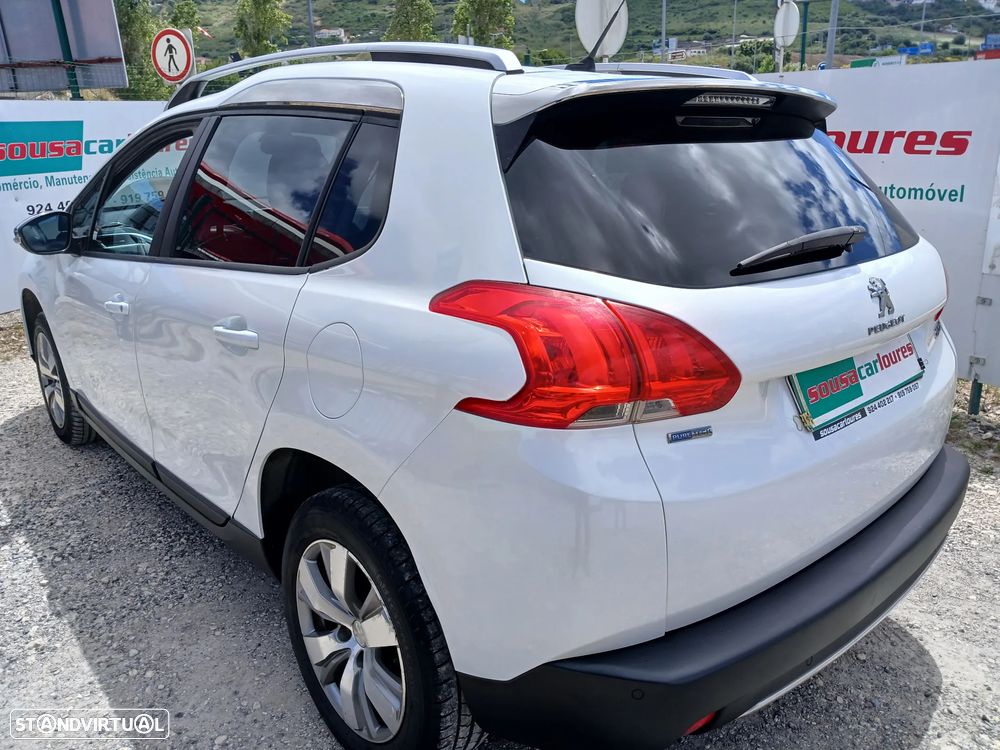 Peugeot 2008 1.2 PureTech Style - 10