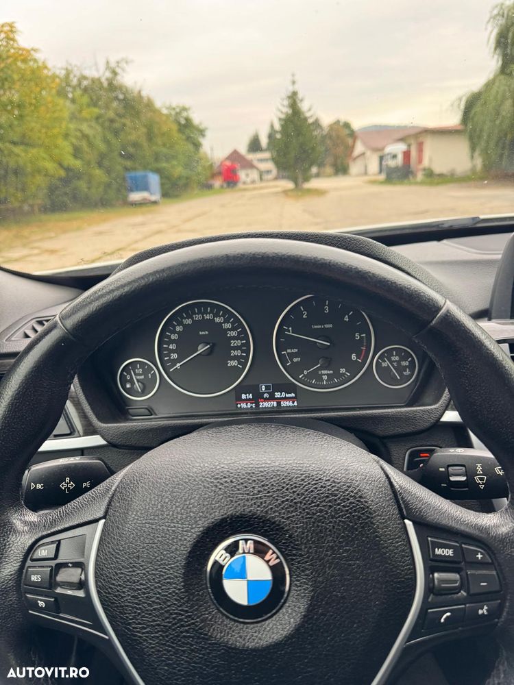 BMW Seria 3 320d xDrive Luxury Line - 7
