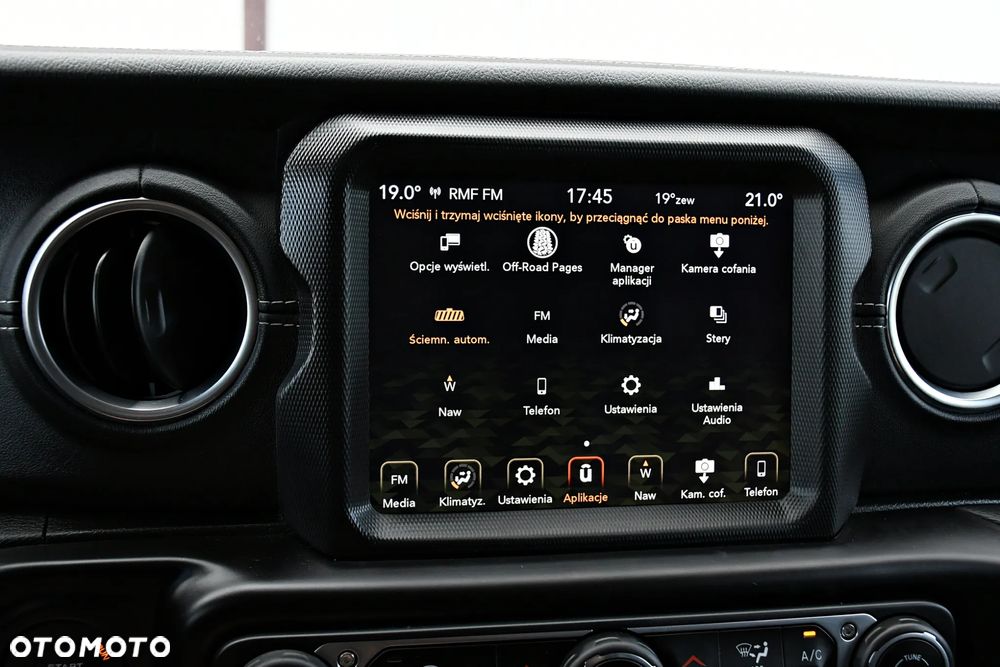 Jeep Wrangler Unlimited GME 2.0 Turbo Sahara - 29