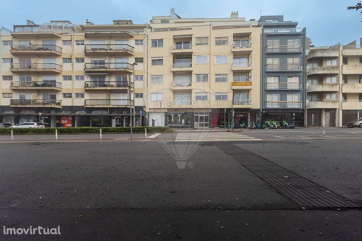 Apartamento T3 para arrendamento - Grande imagem: 2/29