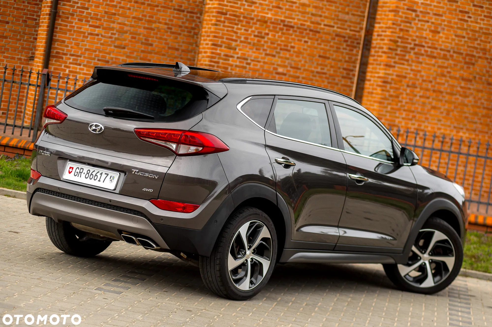 Hyundai Tucson 2.0 CRDi 4WD Automatik Passion Plus - 14