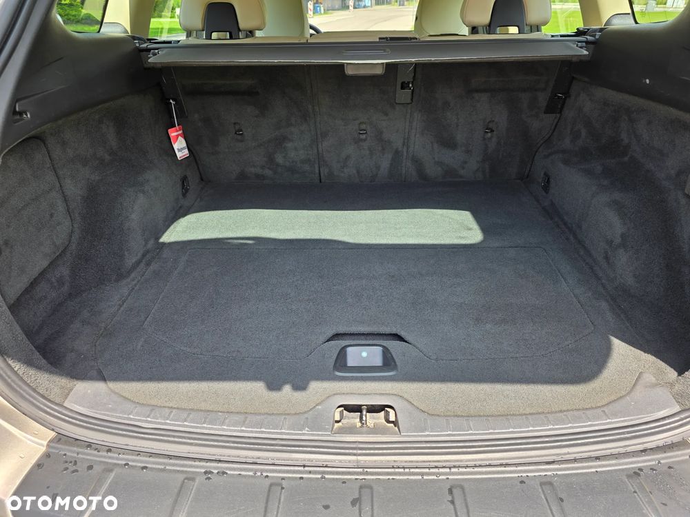 Volvo XC 60 D5 AWD Summum - 26