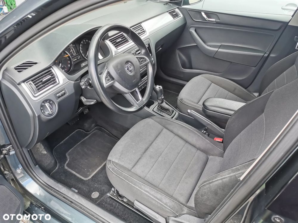 Skoda RAPID 1.6 TDI DPF Active Max DSG - 8