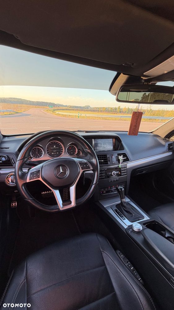 Mercedes-Benz Klasa E 350 CDI BlueEff - 9