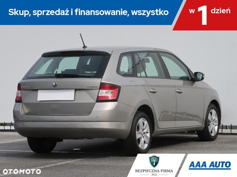 Skoda Fabia - 6