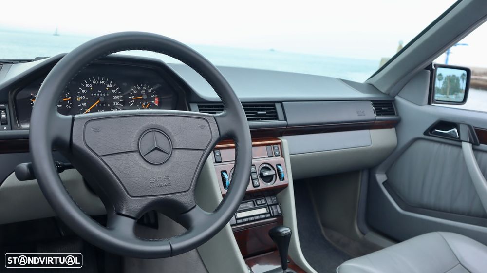 Mercedes-Benz E 220 - 40