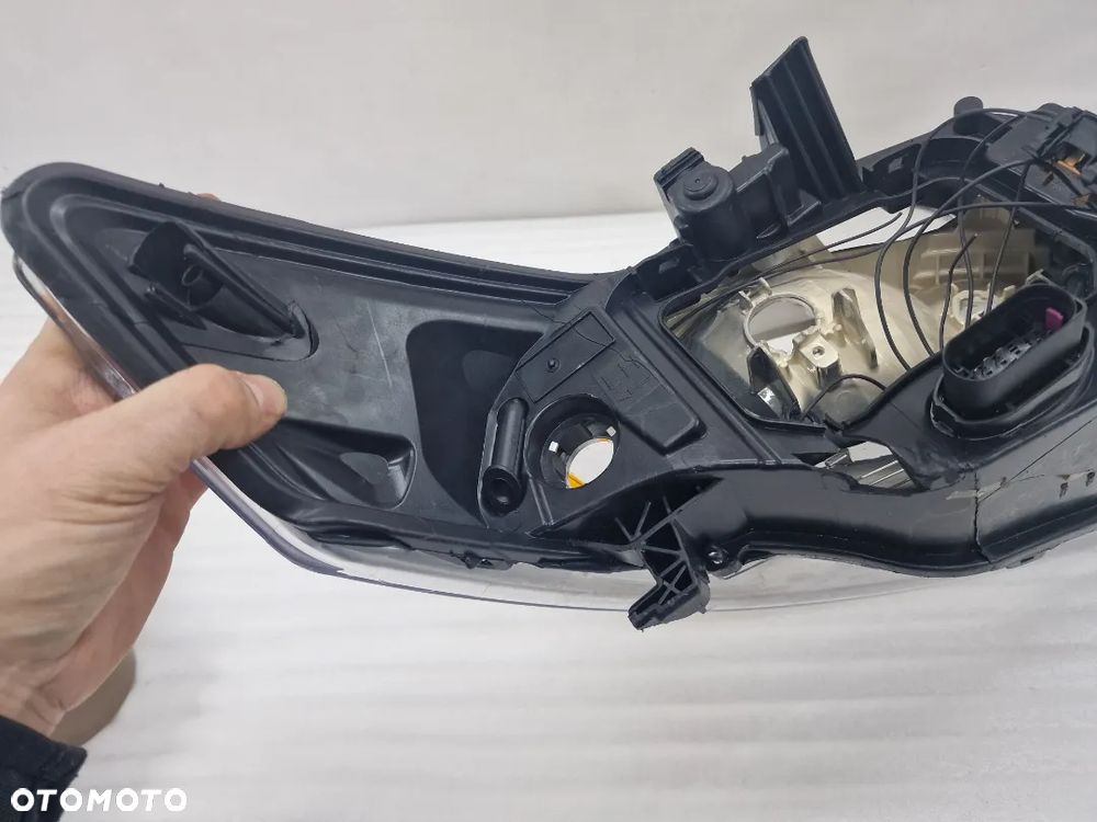 FORD MONDEO MK4 07-15 LEWA LAMPA PRZEDNIA PRZÓD , NR AUKCJI LL523 - 14