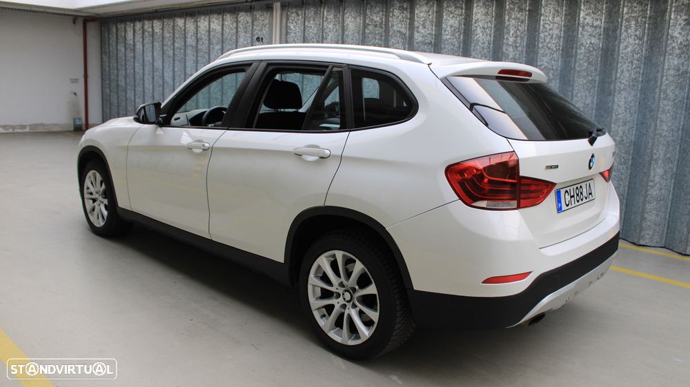 BMW X1 sDrive18d Sport Line - 33