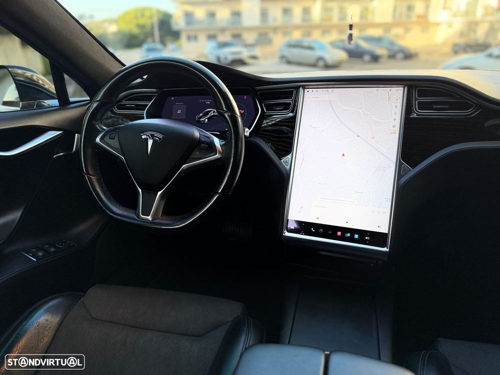 Tesla Model S 75 - 24