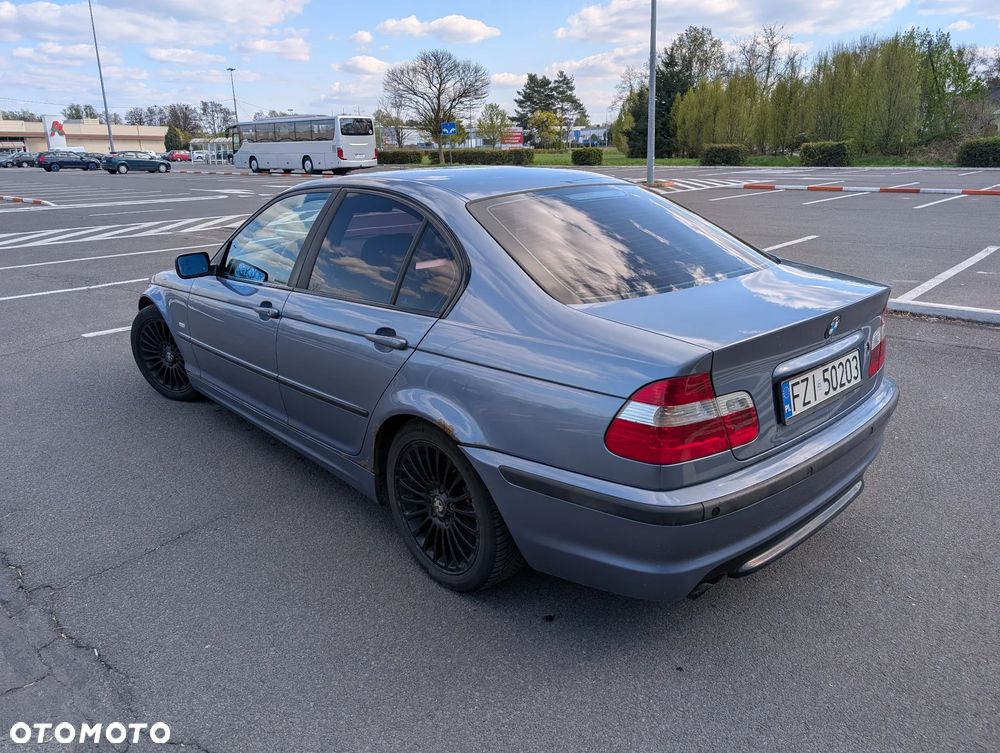 BMW Seria 3 330d - 3